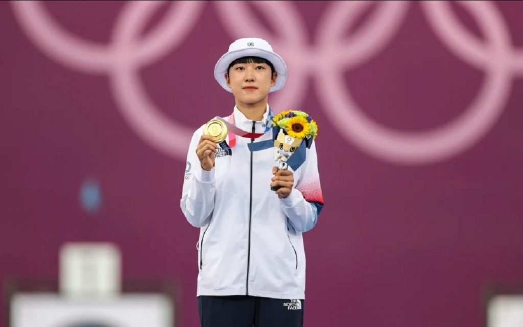 Nữ cung thủ An San đã giành 3 HCV tại Olympic Tokyo cho Hàn Quốc